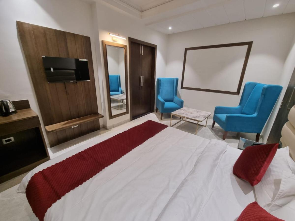 Luxe Resorts - Centrally Heated Air Conditioned Hotel In The Heart Of Kasauli Esterno foto