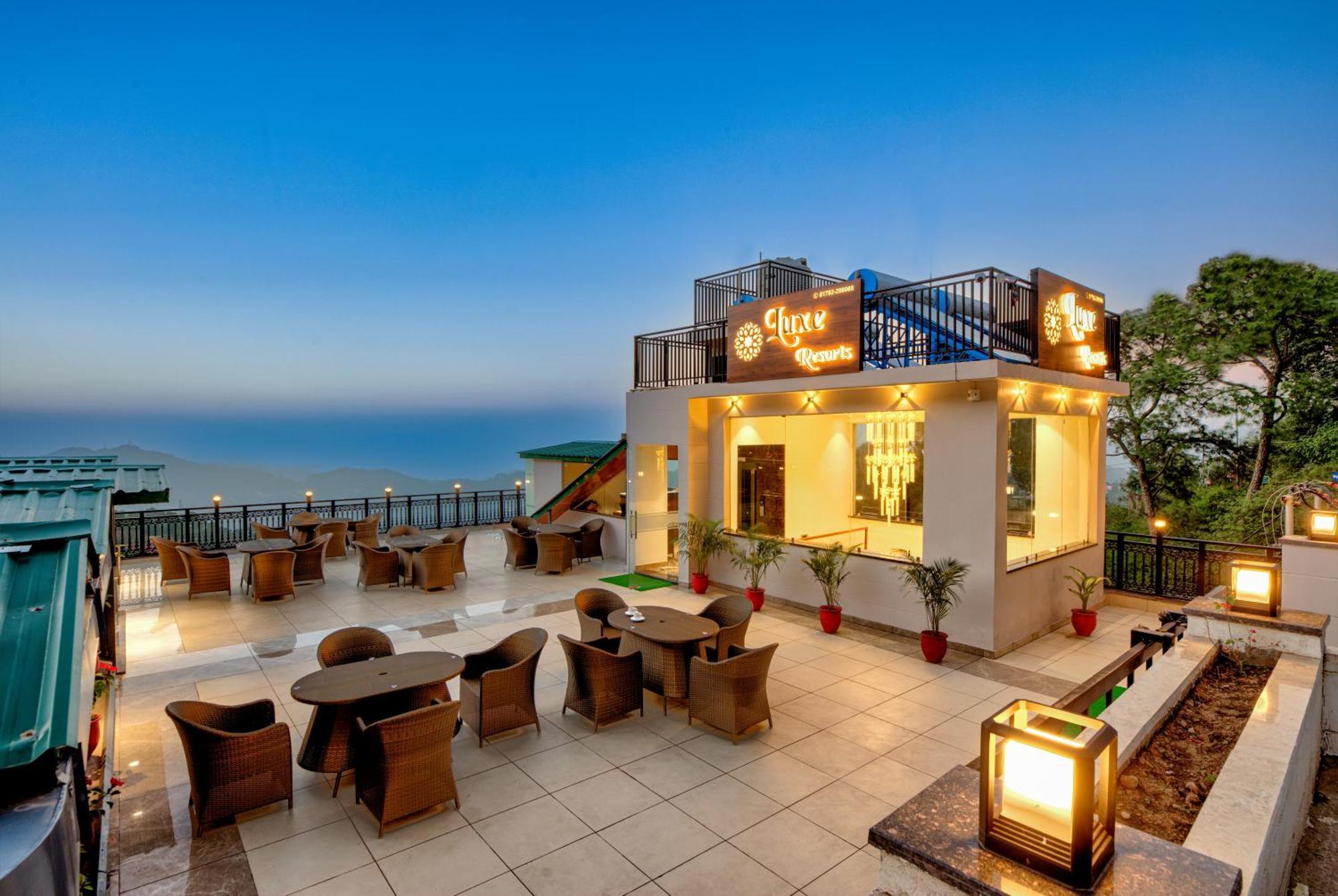 Luxe Resorts - Centrally Heated Air Conditioned Hotel In The Heart Of Kasauli Esterno foto